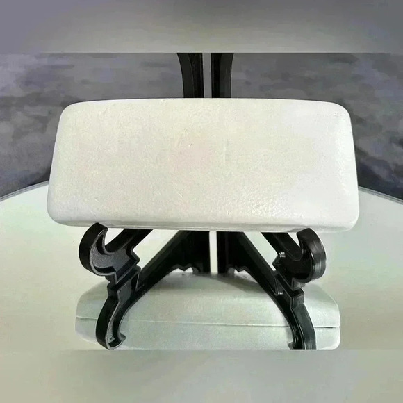 💟Versace sunglass case white velvet velour inside - Picture 3 of 10